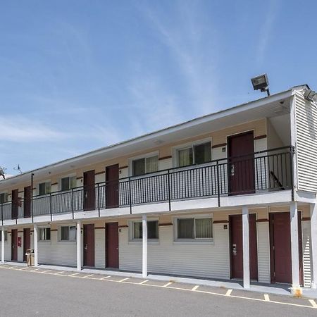 Red Roof Inn Neptune - Jersey Shore المظهر الخارجي الصورة