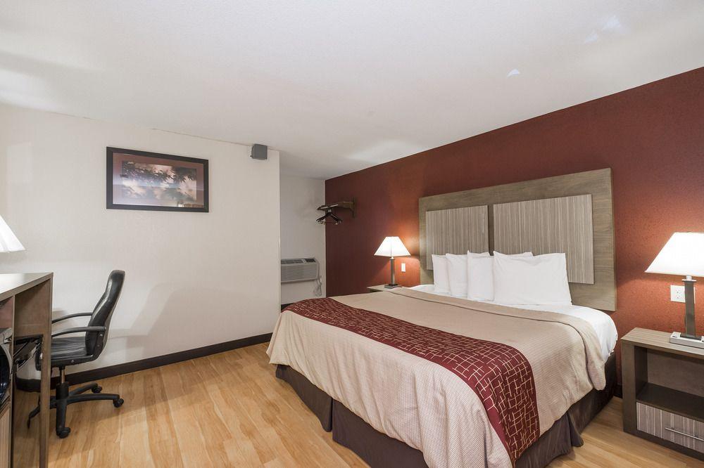 Red Roof Inn Neptune - Jersey Shore المظهر الخارجي الصورة