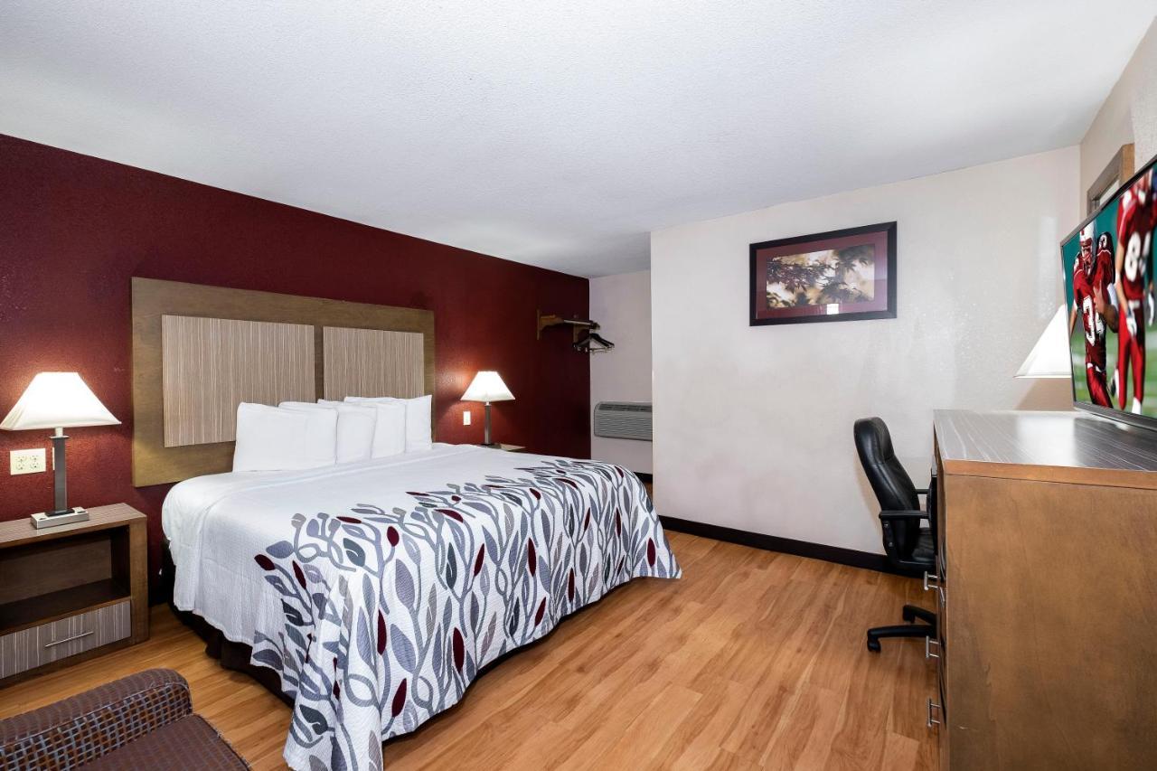 Red Roof Inn Neptune - Jersey Shore المظهر الخارجي الصورة