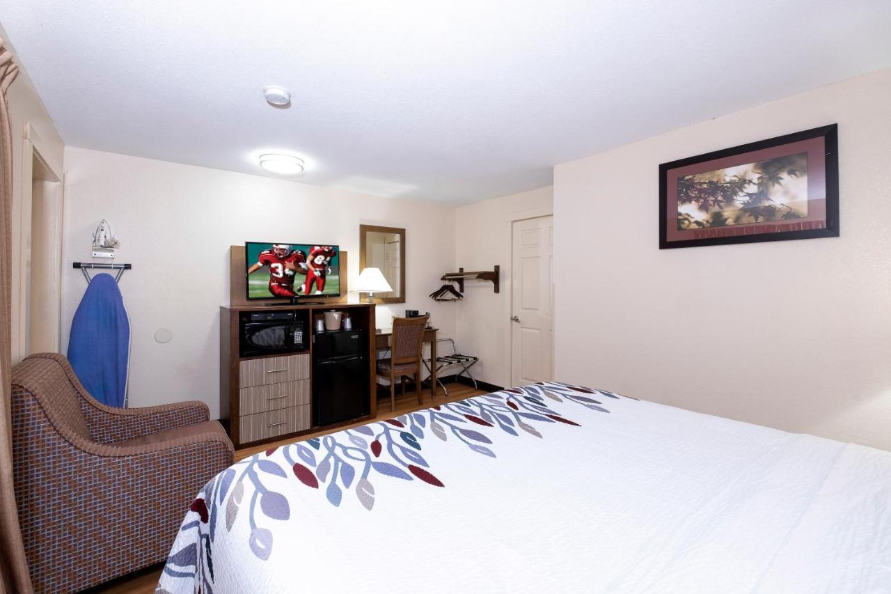Red Roof Inn Neptune - Jersey Shore المظهر الخارجي الصورة