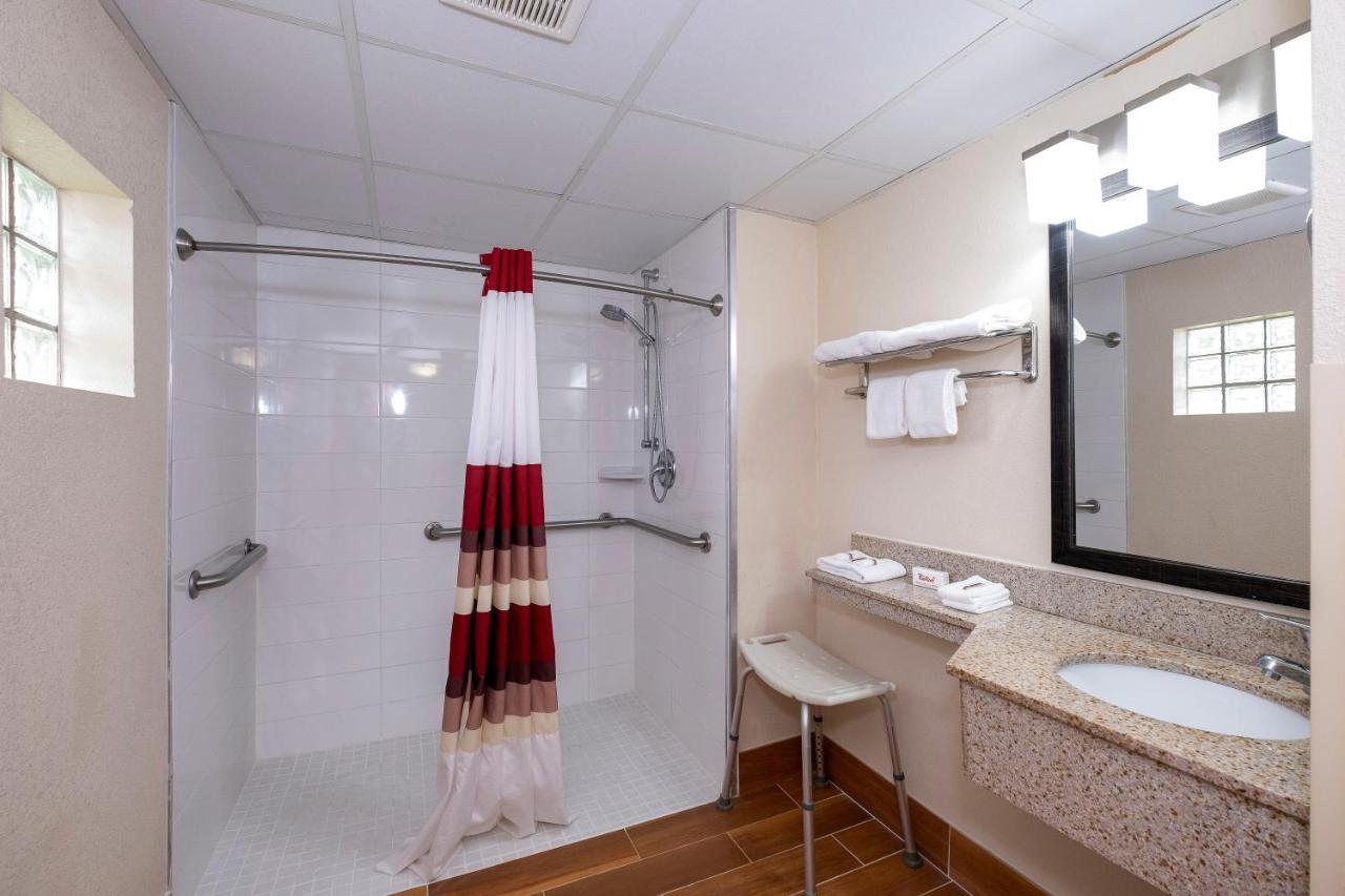 Red Roof Inn Neptune - Jersey Shore المظهر الخارجي الصورة
