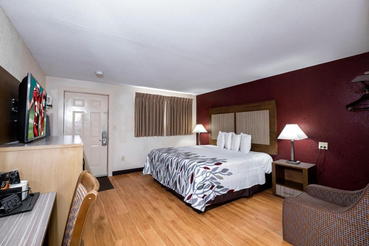 Red Roof Inn Neptune - Jersey Shore المظهر الخارجي الصورة