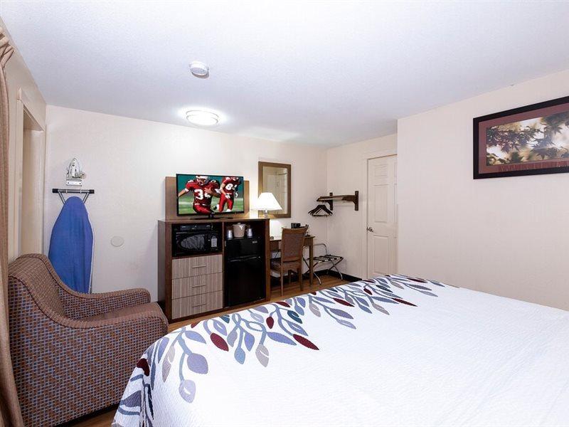 Red Roof Inn Neptune - Jersey Shore المظهر الخارجي الصورة