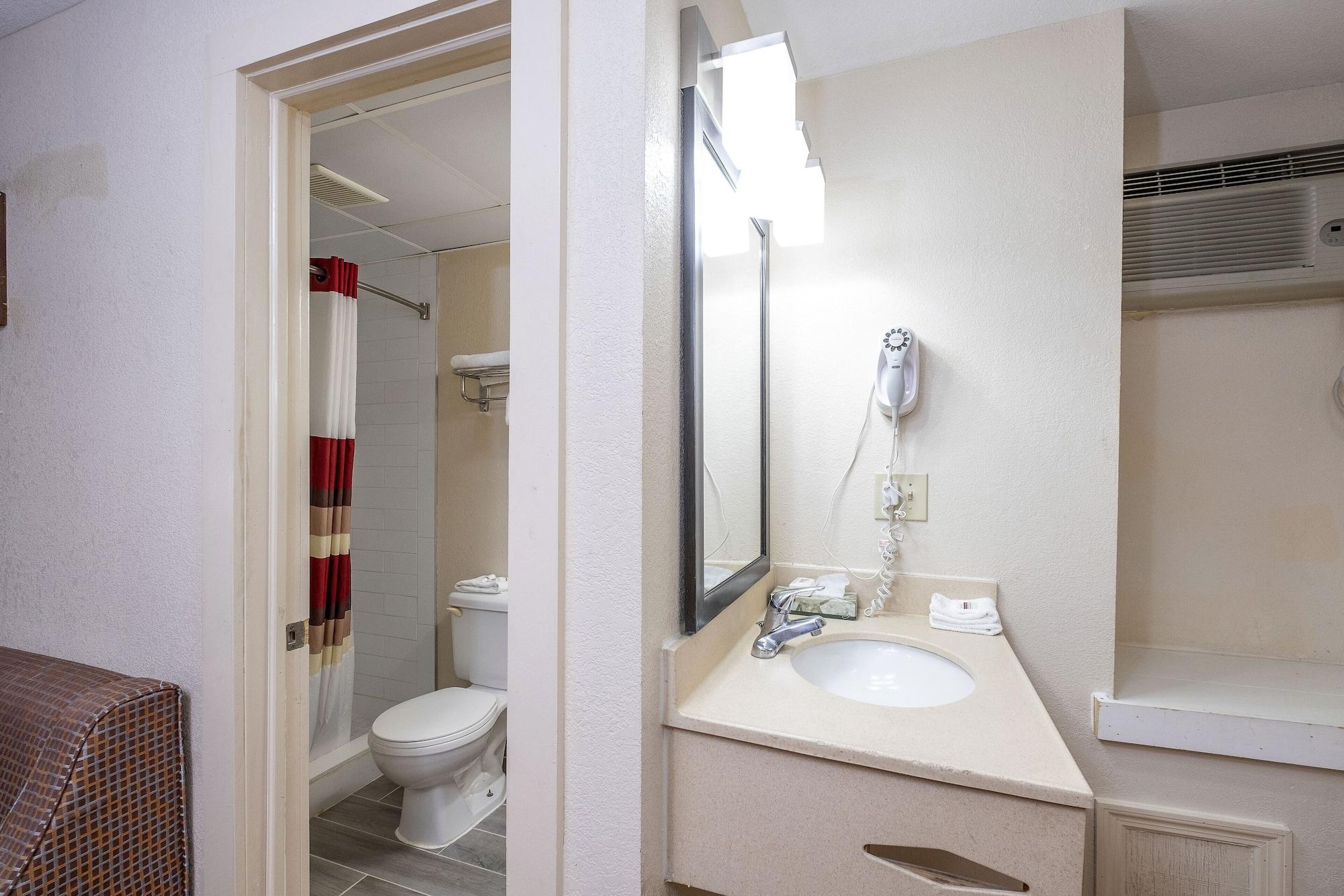 Red Roof Inn Neptune - Jersey Shore المظهر الخارجي الصورة