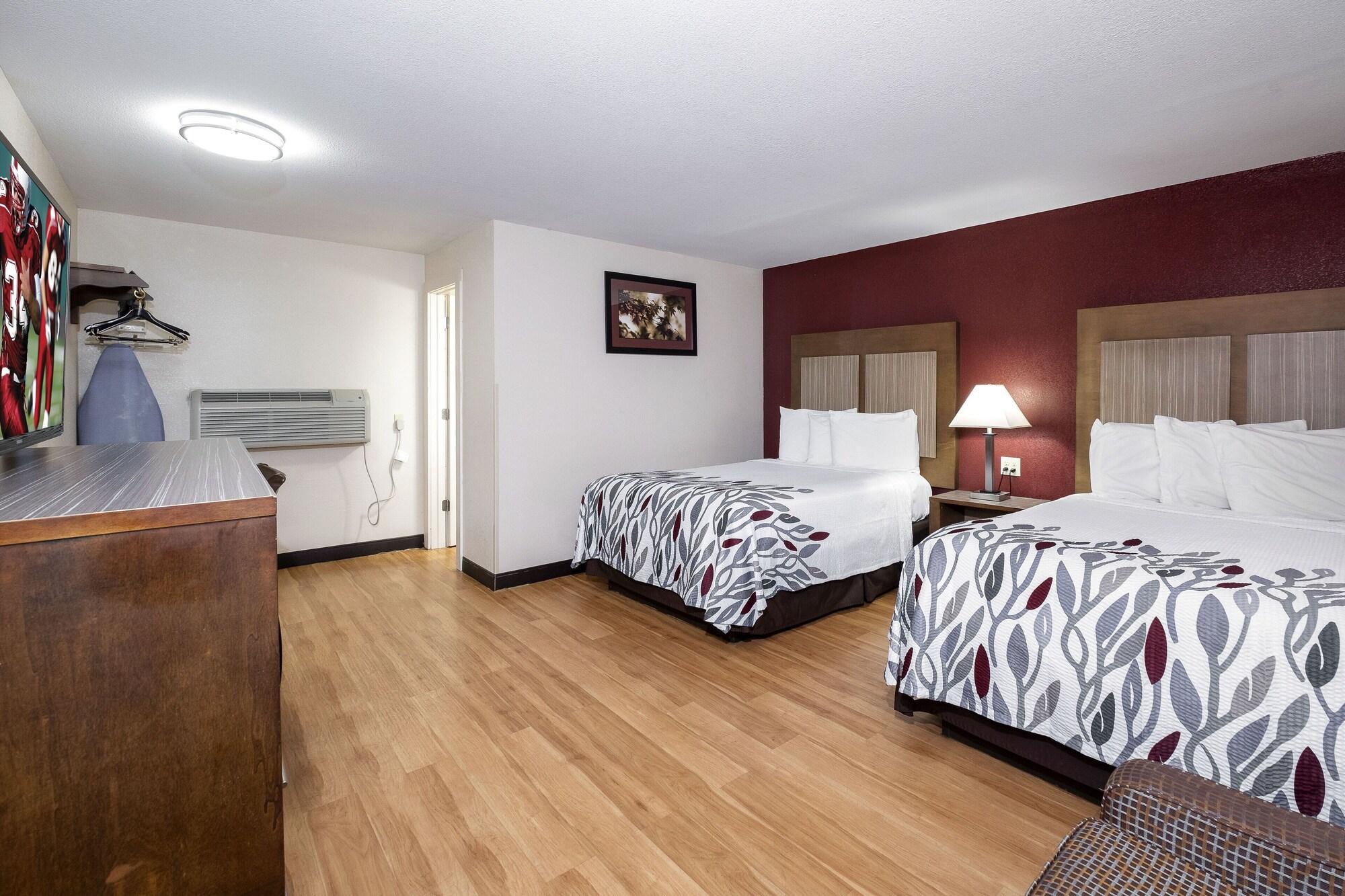 Red Roof Inn Neptune - Jersey Shore المظهر الخارجي الصورة