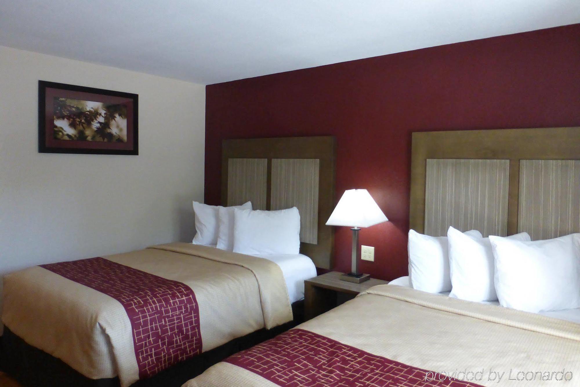 Red Roof Inn Neptune - Jersey Shore المظهر الخارجي الصورة